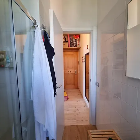 Camelie With Private