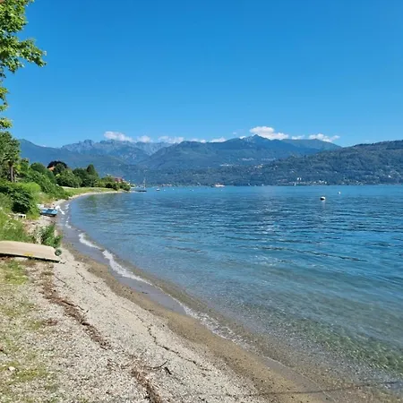 Camelie With Private *