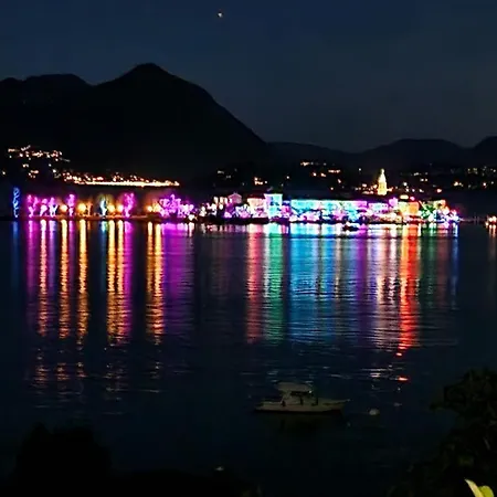 Camelie With Private *