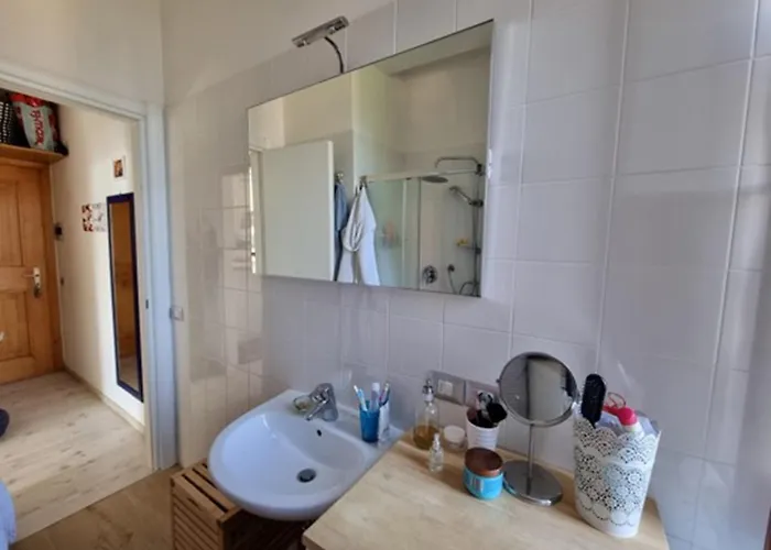 Camelie With Private