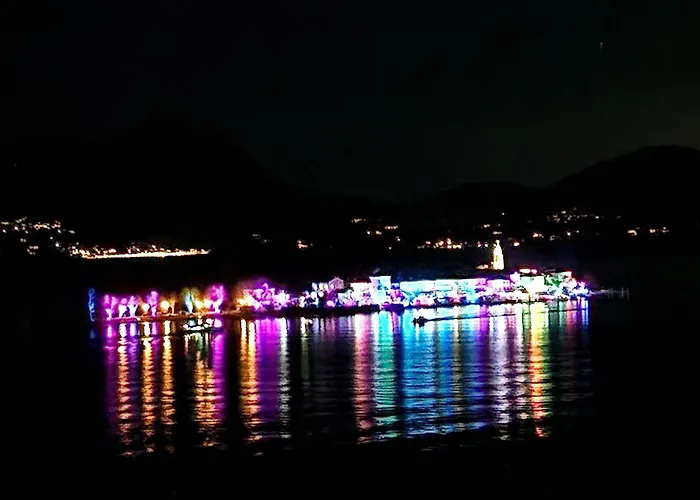 Camelie With Private *