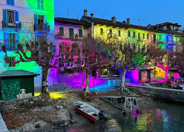 Camelie With Private Μπαβένο